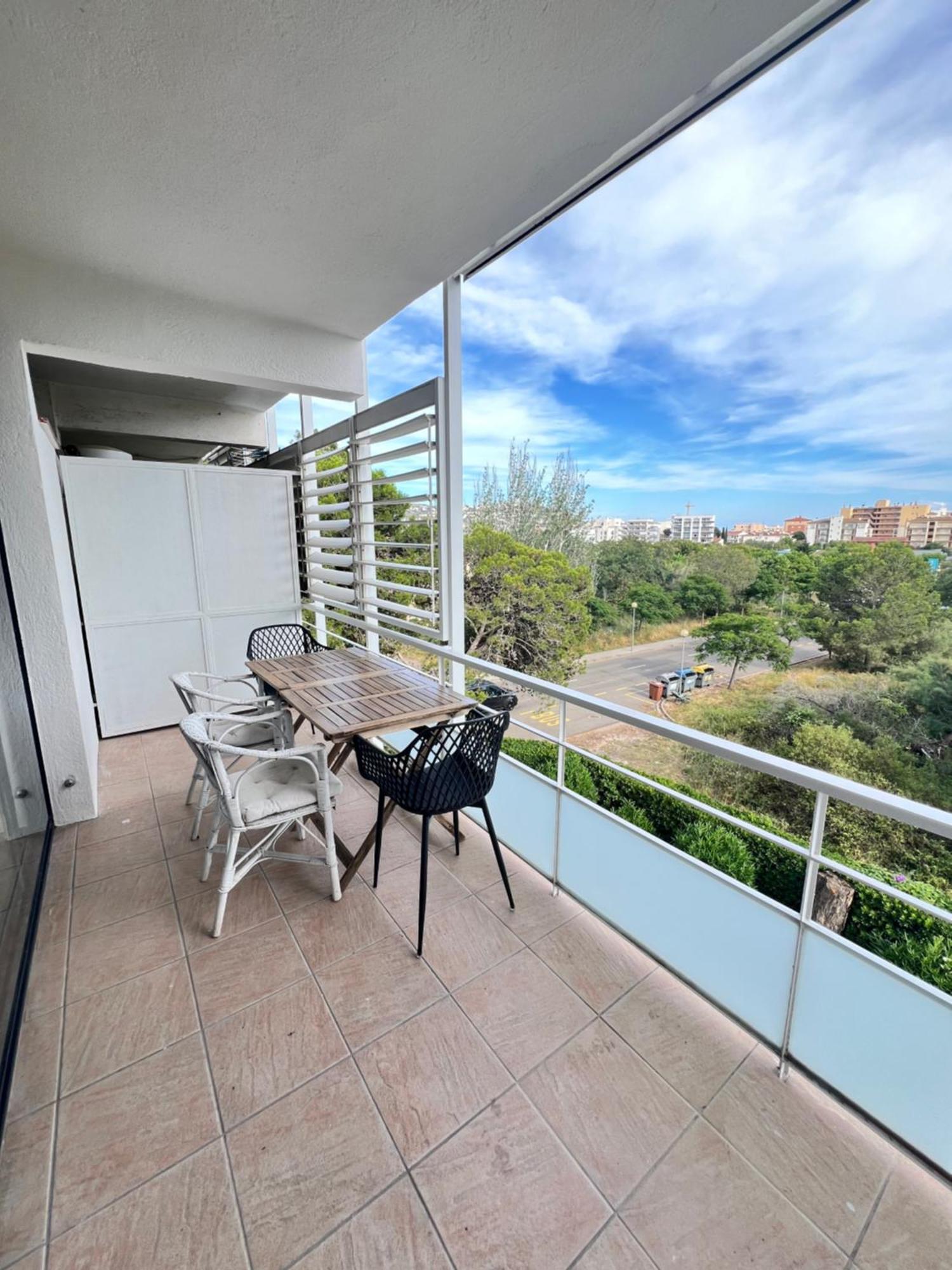 3 Room Apartment, 500M To Beach, Swimming Pool, Nice Terrace Rosas Exterior foto
